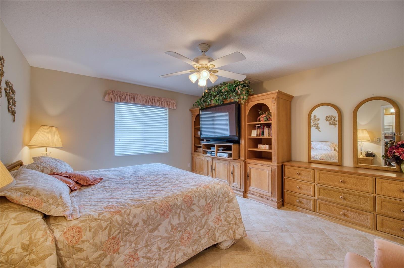 541 FALKLAND RD, VENICE, FL, 34293