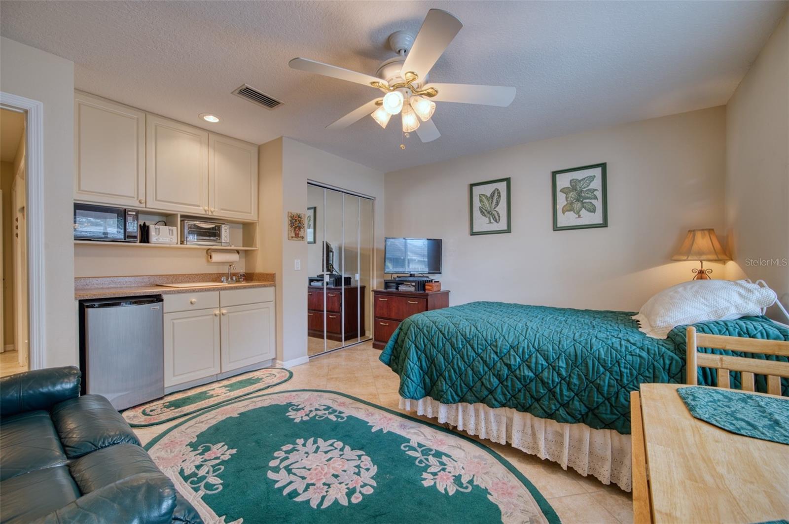 541 FALKLAND RD, VENICE, FL, 34293