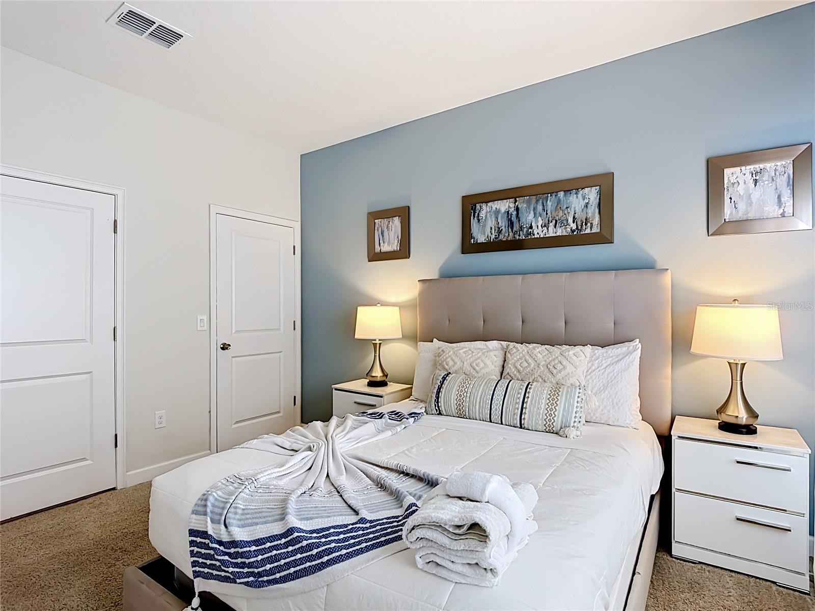 9077 DOGLEG DR, DAVENPORT, FL, 33896