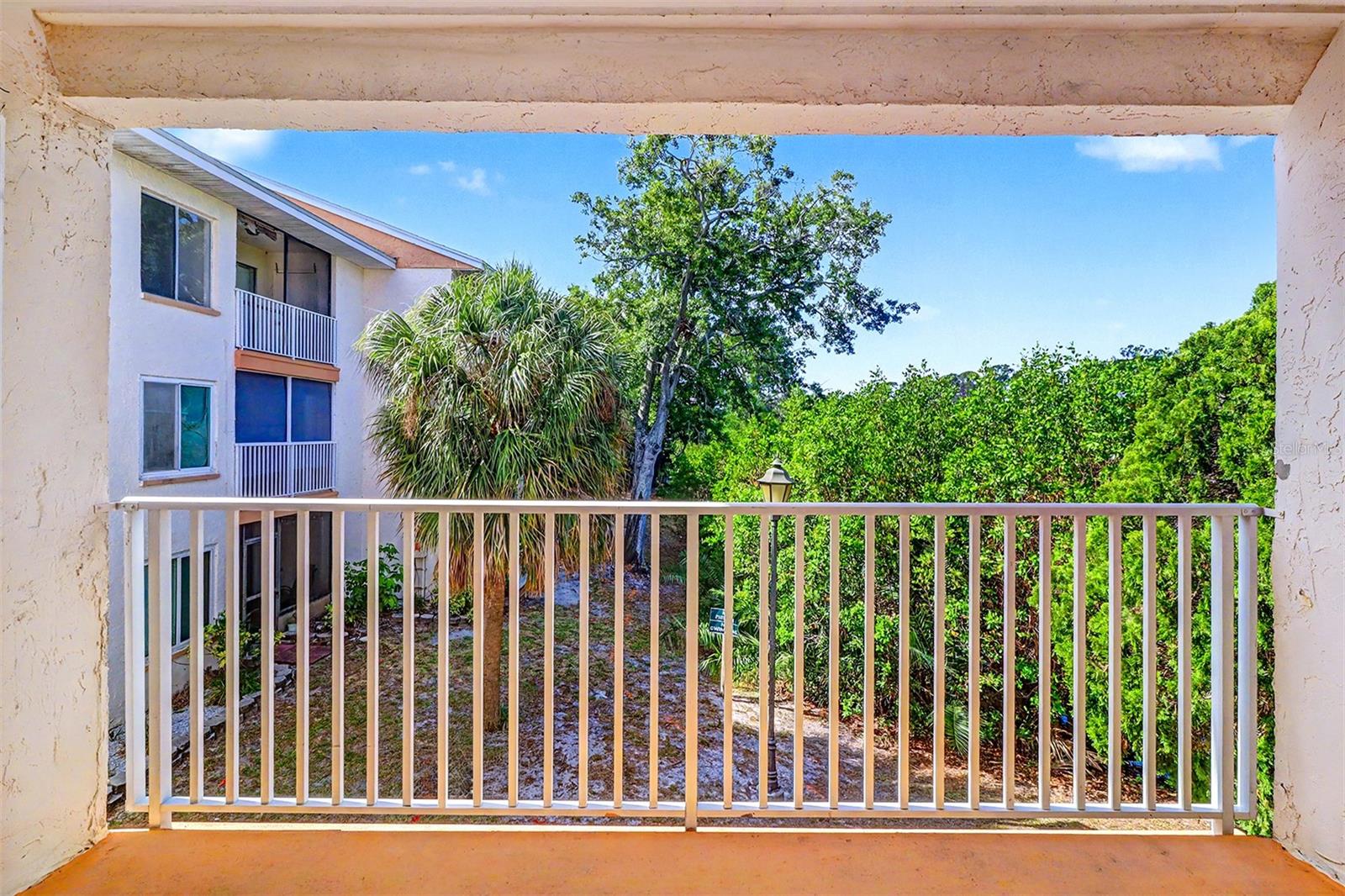 592 100TH AVE N #202, ST PETERSBURG, FL, 33702