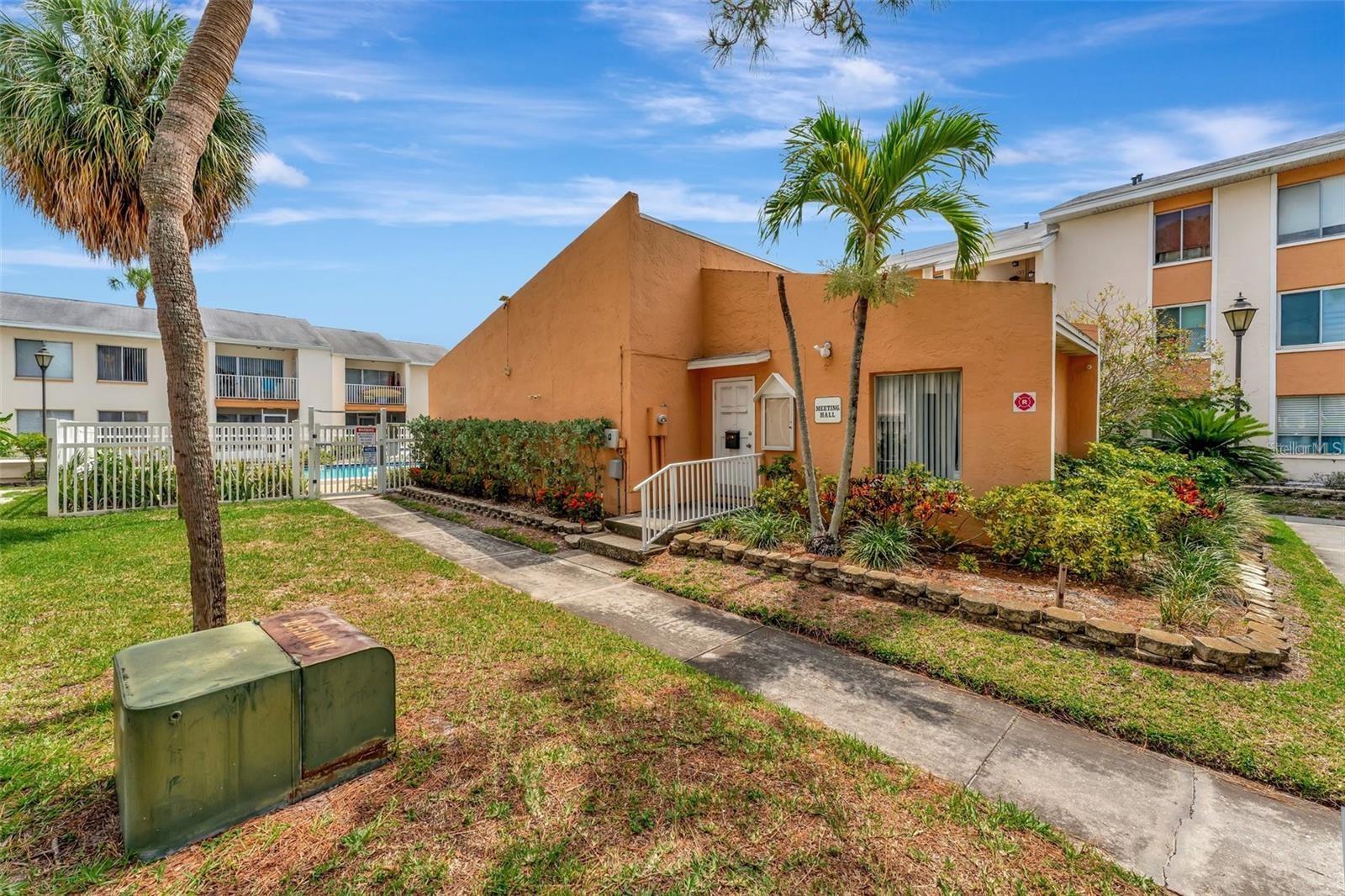 592 100TH AVE N #202, ST PETERSBURG, FL, 33702