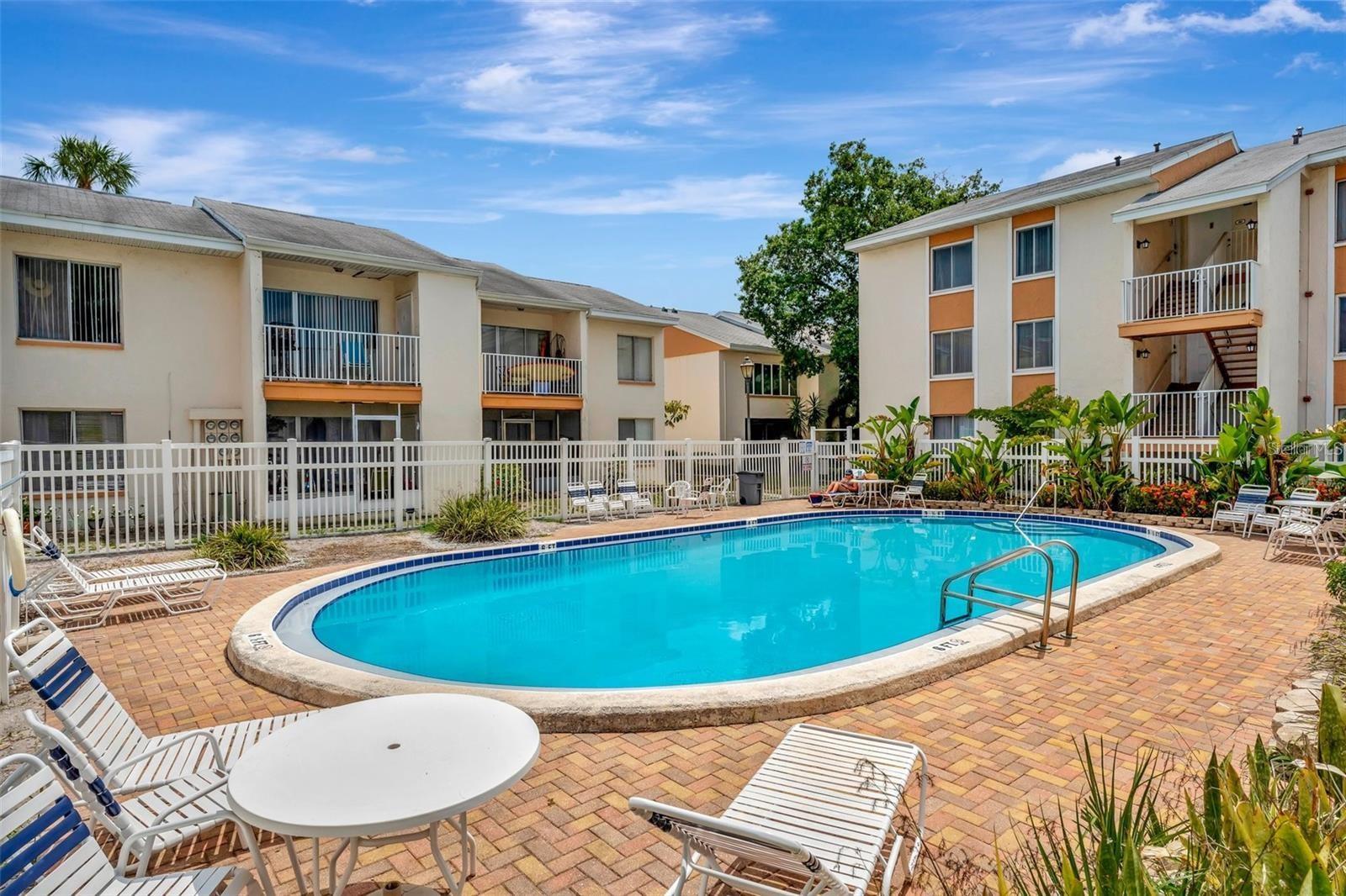 592 100TH AVE N #202, ST PETERSBURG, FL, 33702