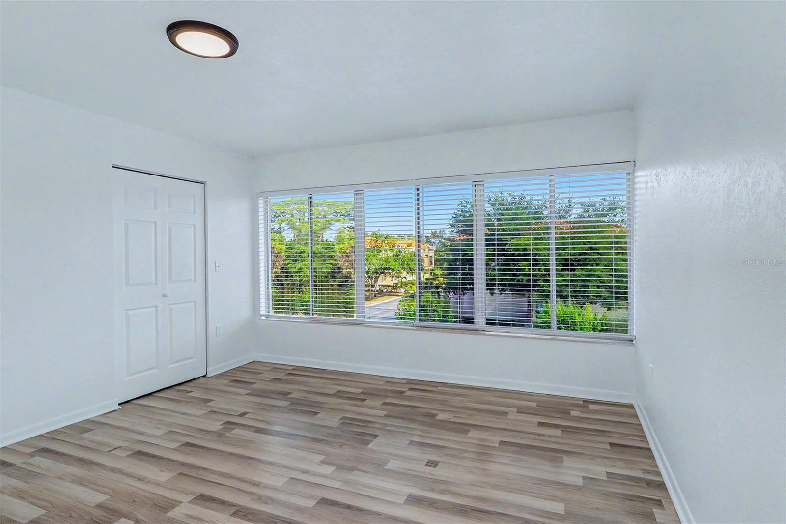 592 100TH AVE N #202, ST PETERSBURG, FL, 33702