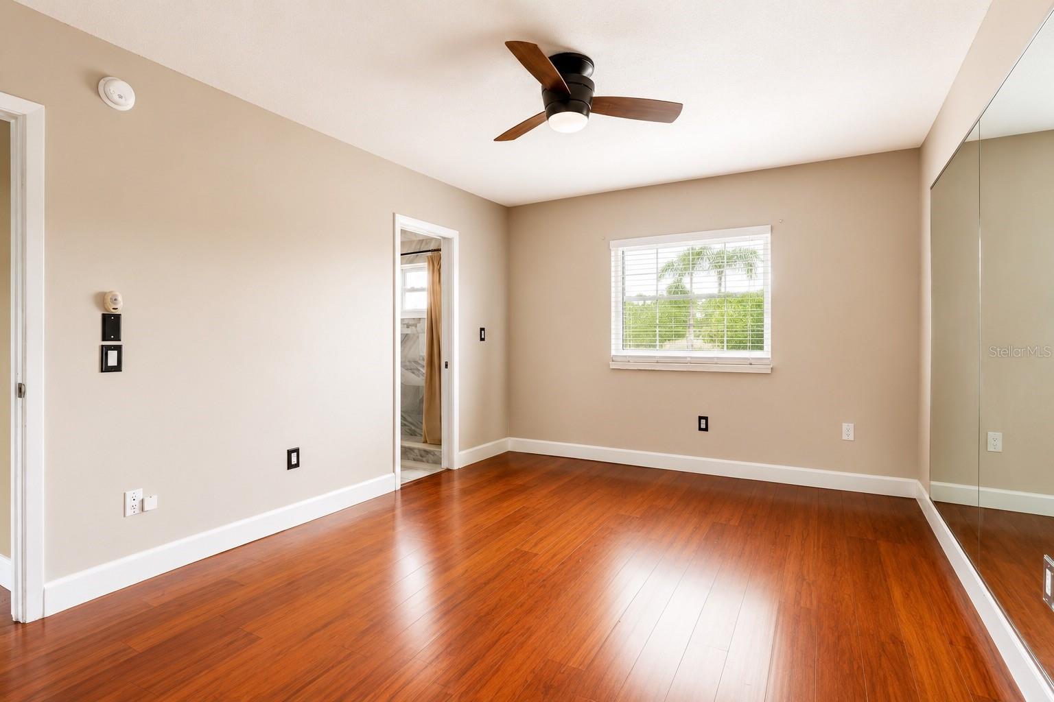 8804 BAY POINTE DR #204, TAMPA, FL, 33615