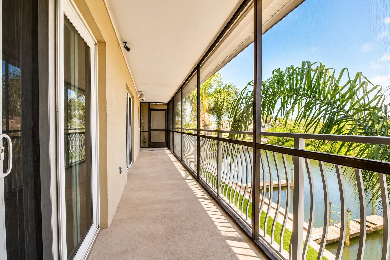 8804 BAY POINTE DR #204, TAMPA, FL, 33615