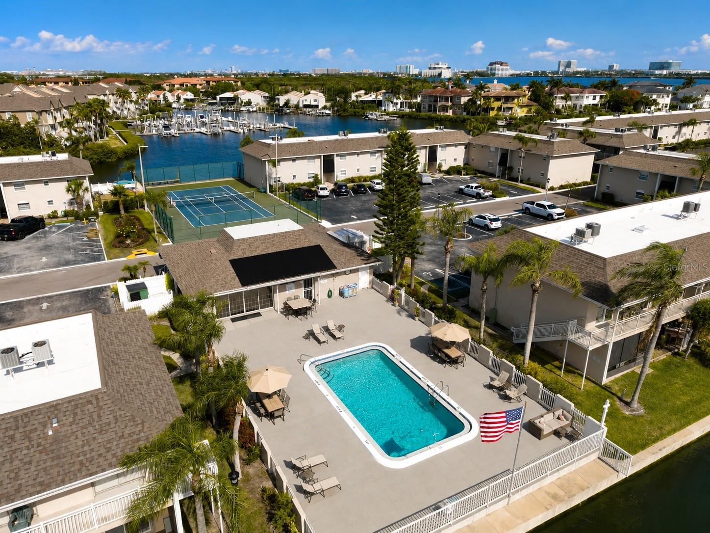 8804 BAY POINTE DR #204, TAMPA, FL, 33615