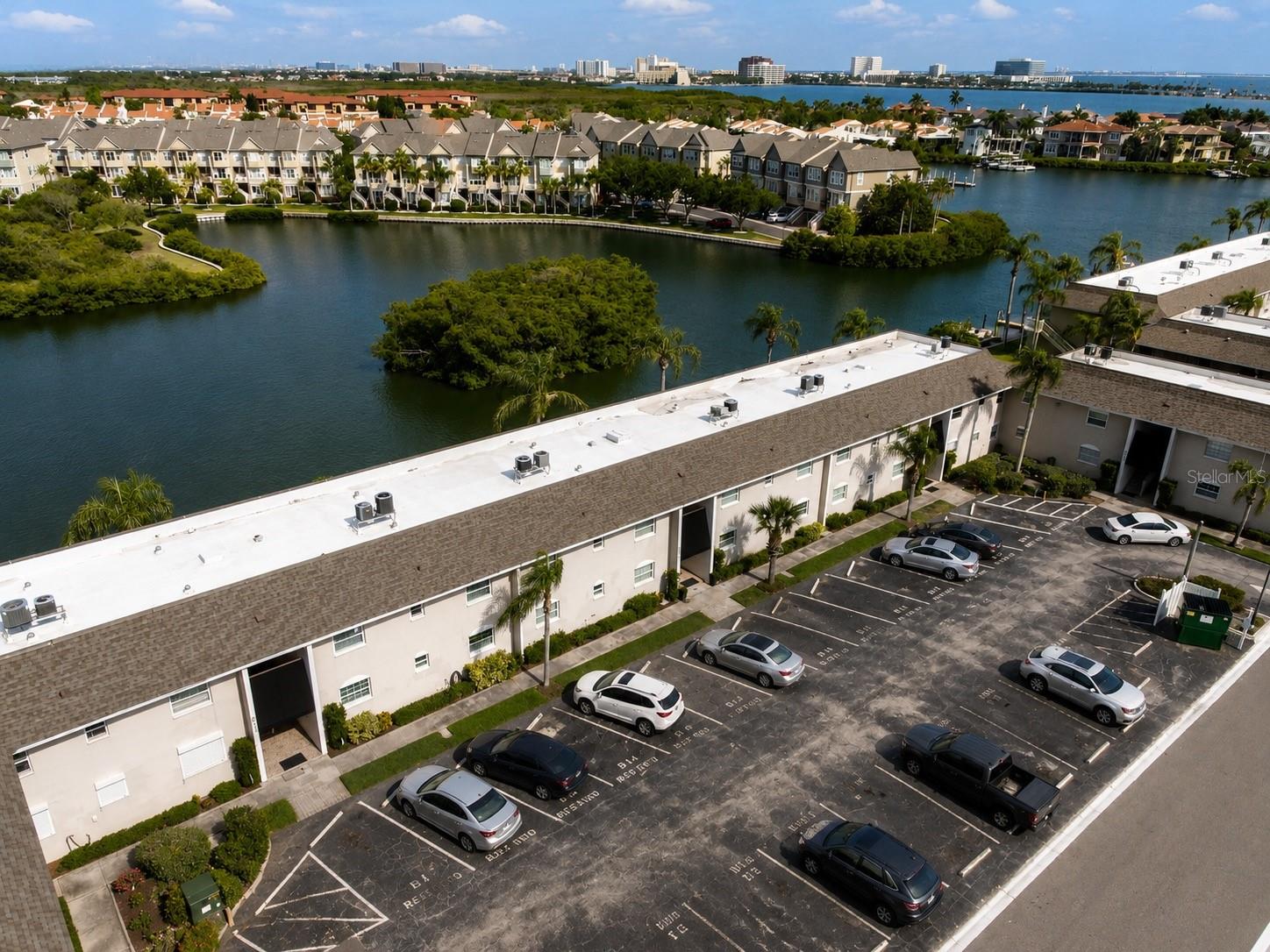 8804 BAY POINTE DR #204, TAMPA, FL, 33615