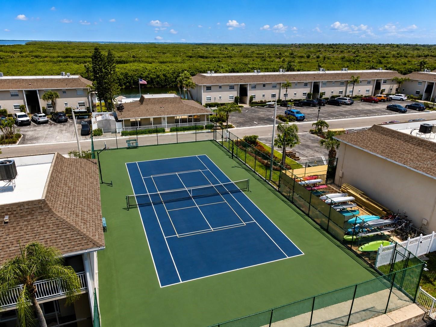 8804 BAY POINTE DR #204, TAMPA, FL, 33615