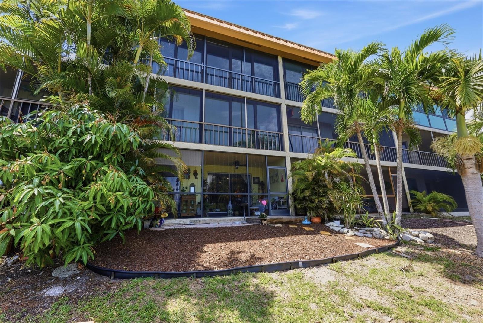 1650 PINE TREE LN #103, SARASOTA, FL, 34236