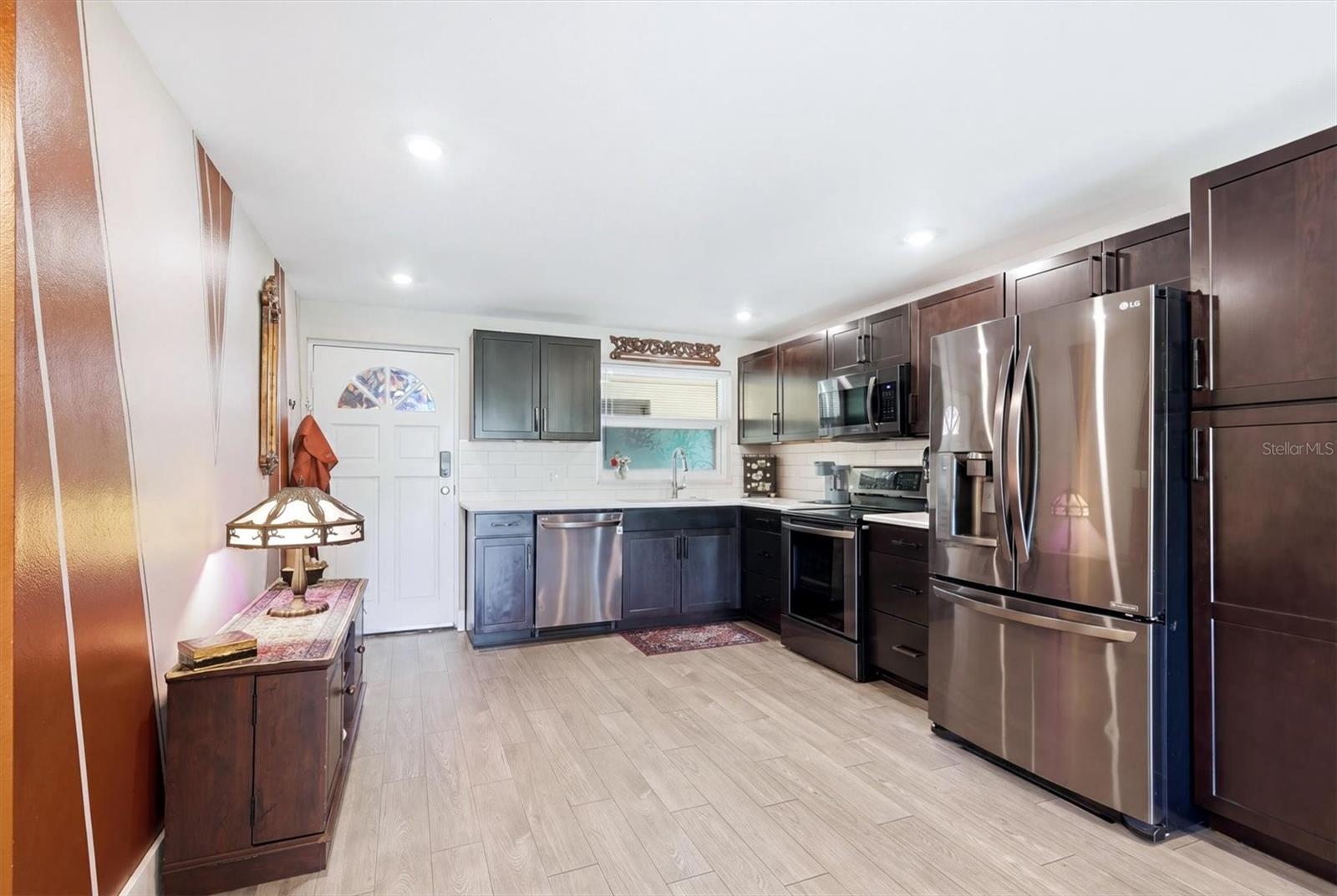 1650 PINE TREE LN #103, SARASOTA, FL, 34236