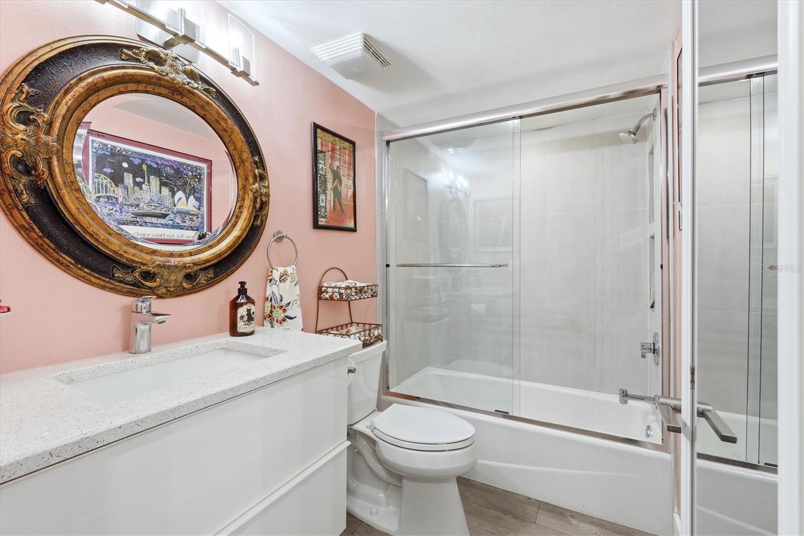 1650 PINE TREE LN #103, SARASOTA, FL, 34236