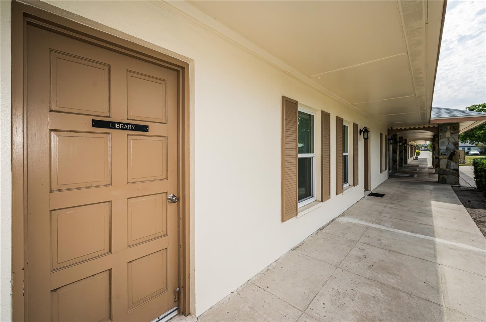 8082 ANNWOOD RD, SEMINOLE, FL, 33777