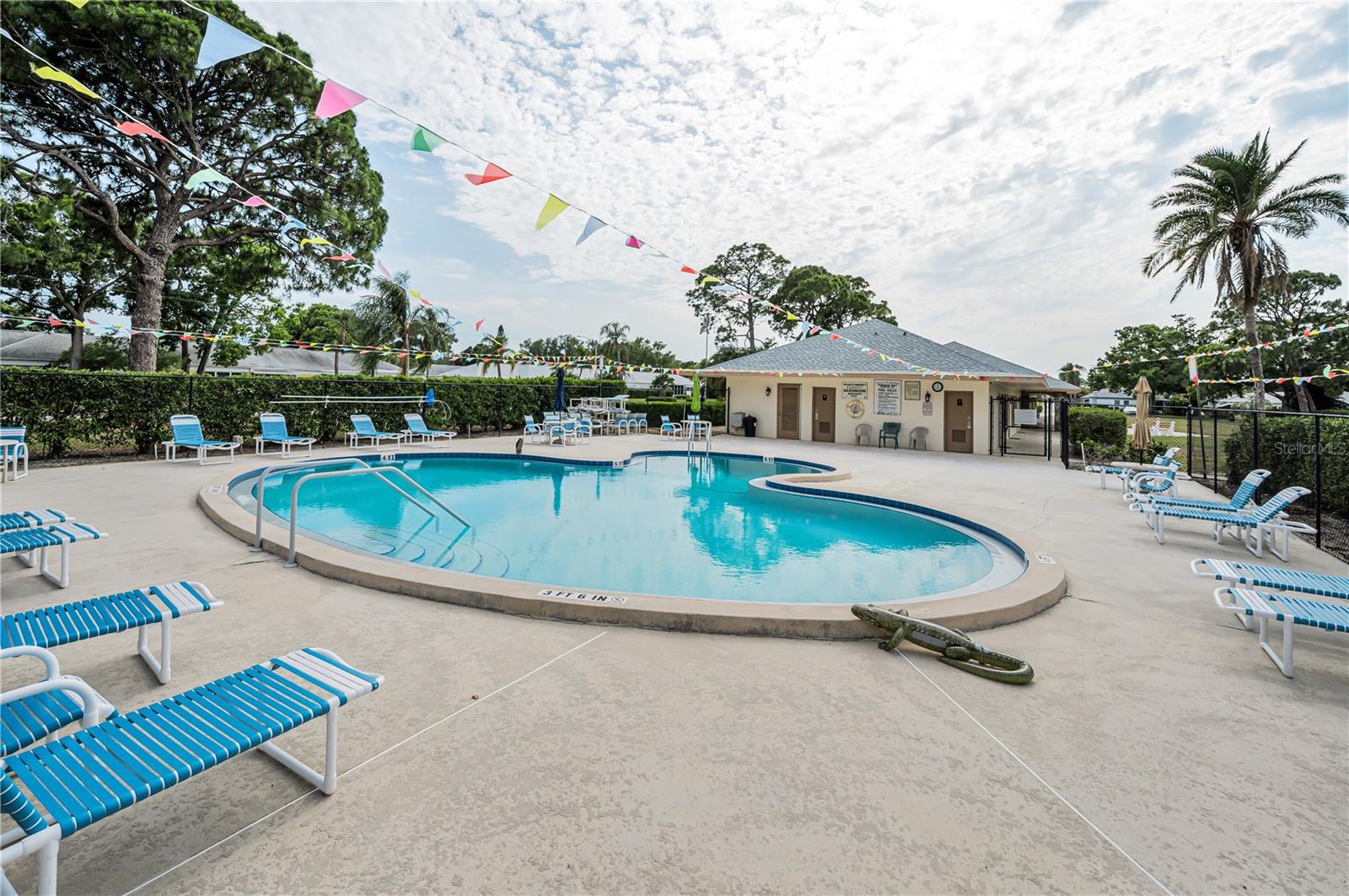 8082 ANNWOOD RD, SEMINOLE, FL, 33777