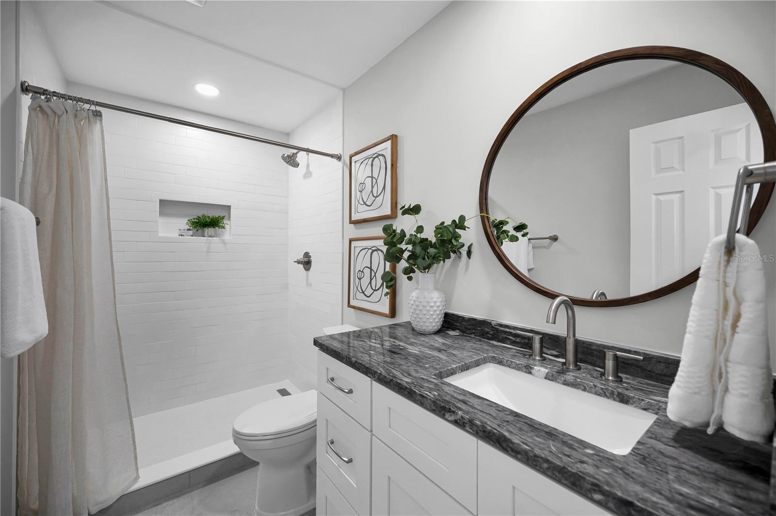 8082 ANNWOOD RD, SEMINOLE, FL, 33777