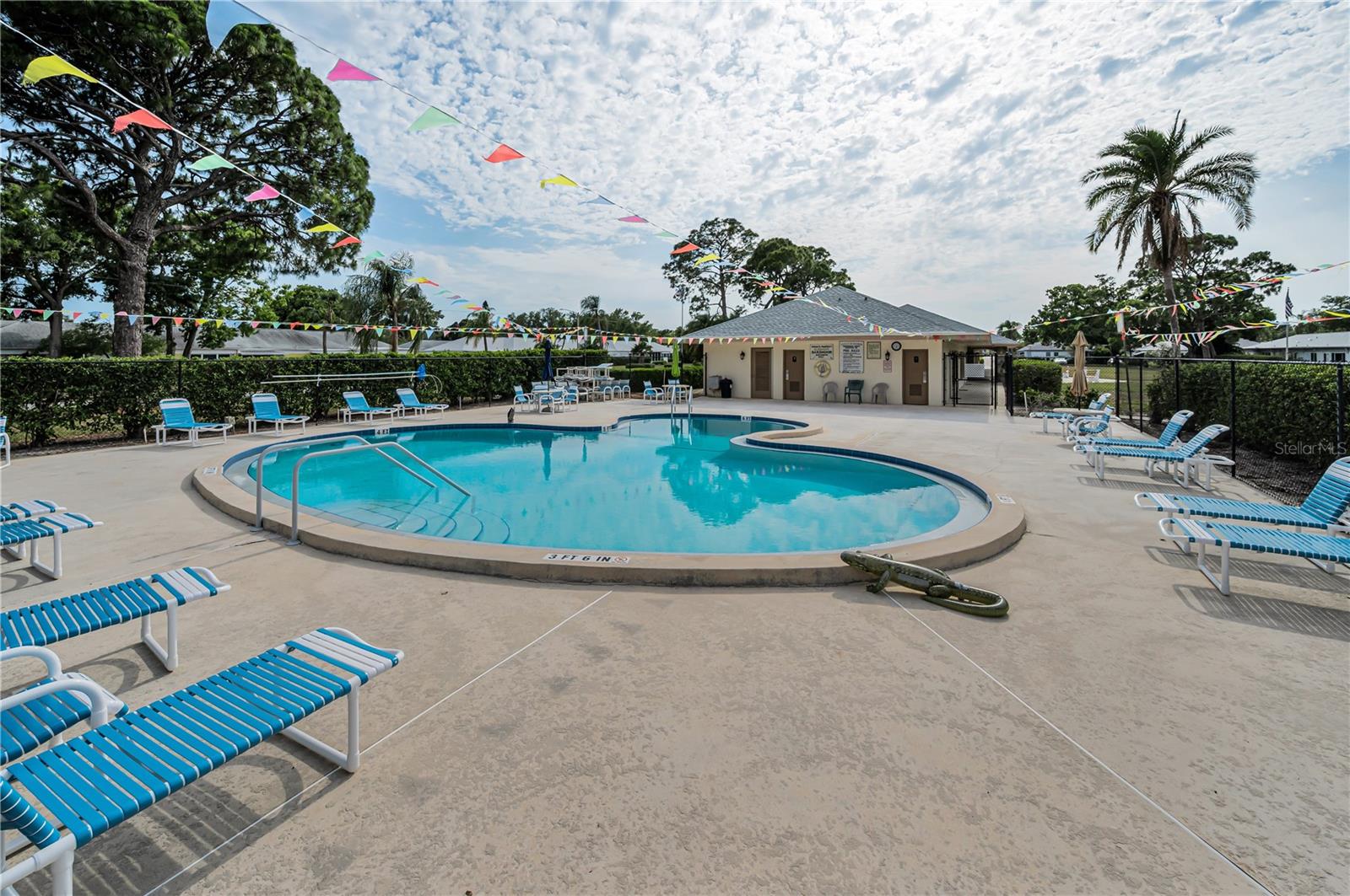 8082 ANNWOOD RD, SEMINOLE, FL, 33777