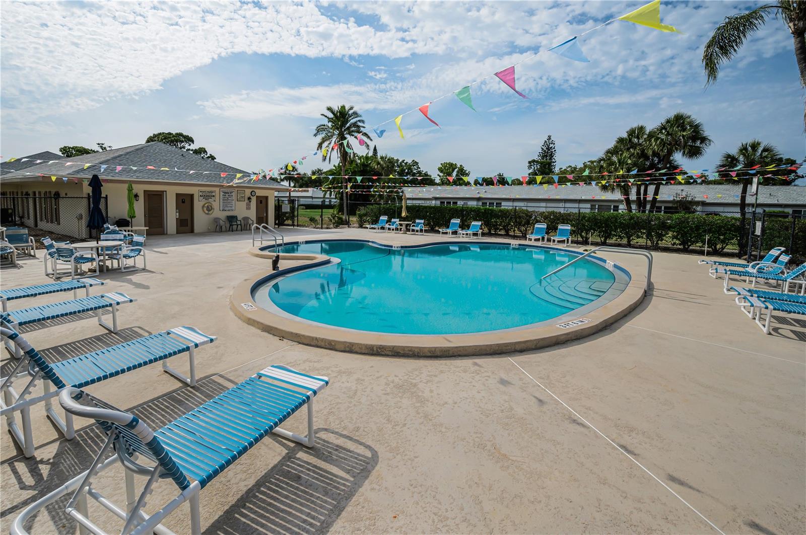 8082 ANNWOOD RD, SEMINOLE, FL, 33777