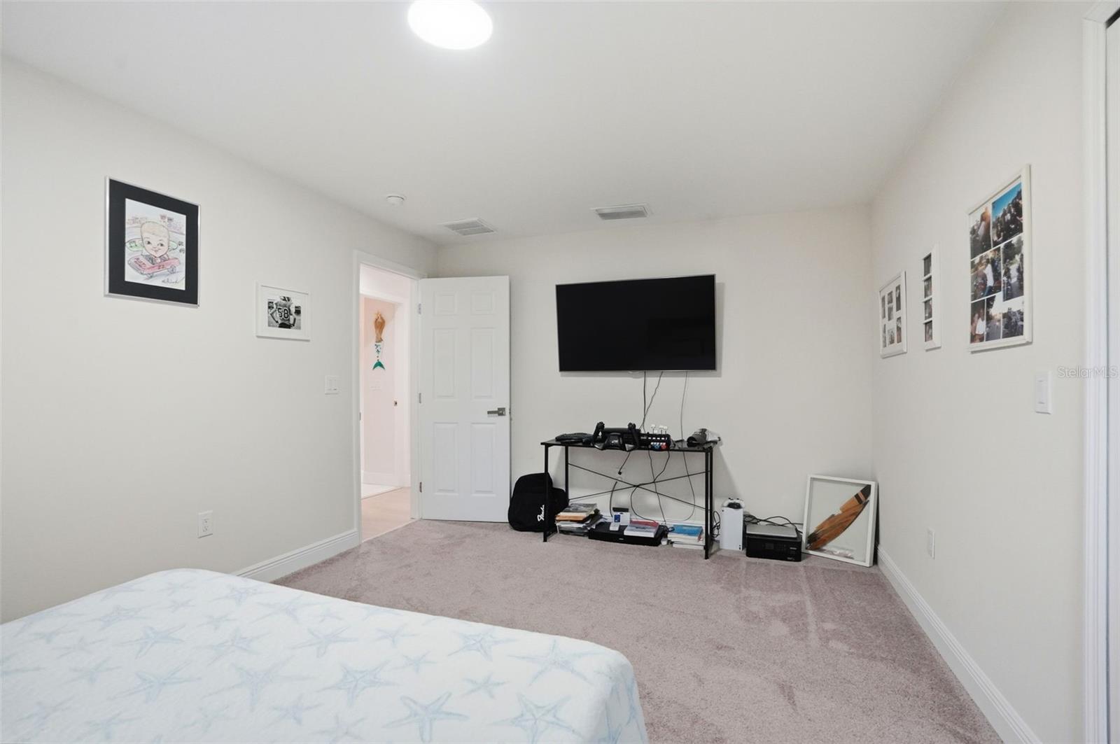 7279 BLACKBIRD AVE, WEEKI WACHEE, FL, 34613