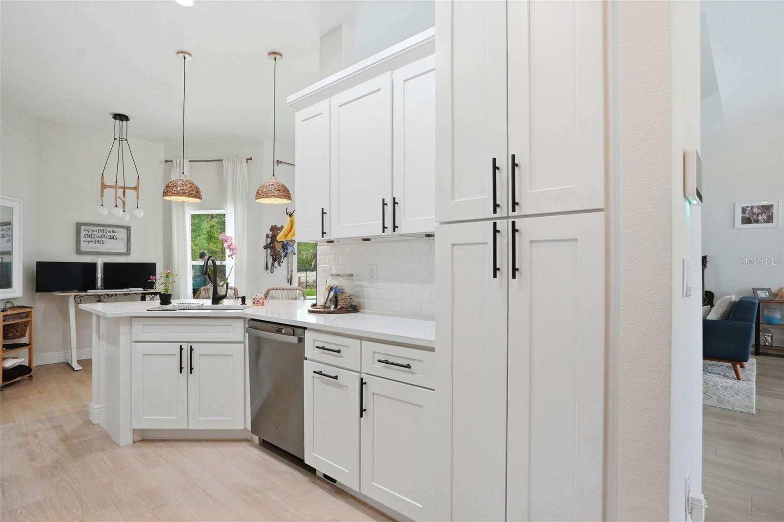7279 BLACKBIRD AVE, WEEKI WACHEE, FL, 34613