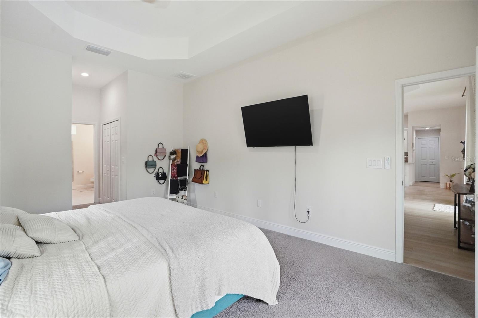 7279 BLACKBIRD AVE, WEEKI WACHEE, FL, 34613