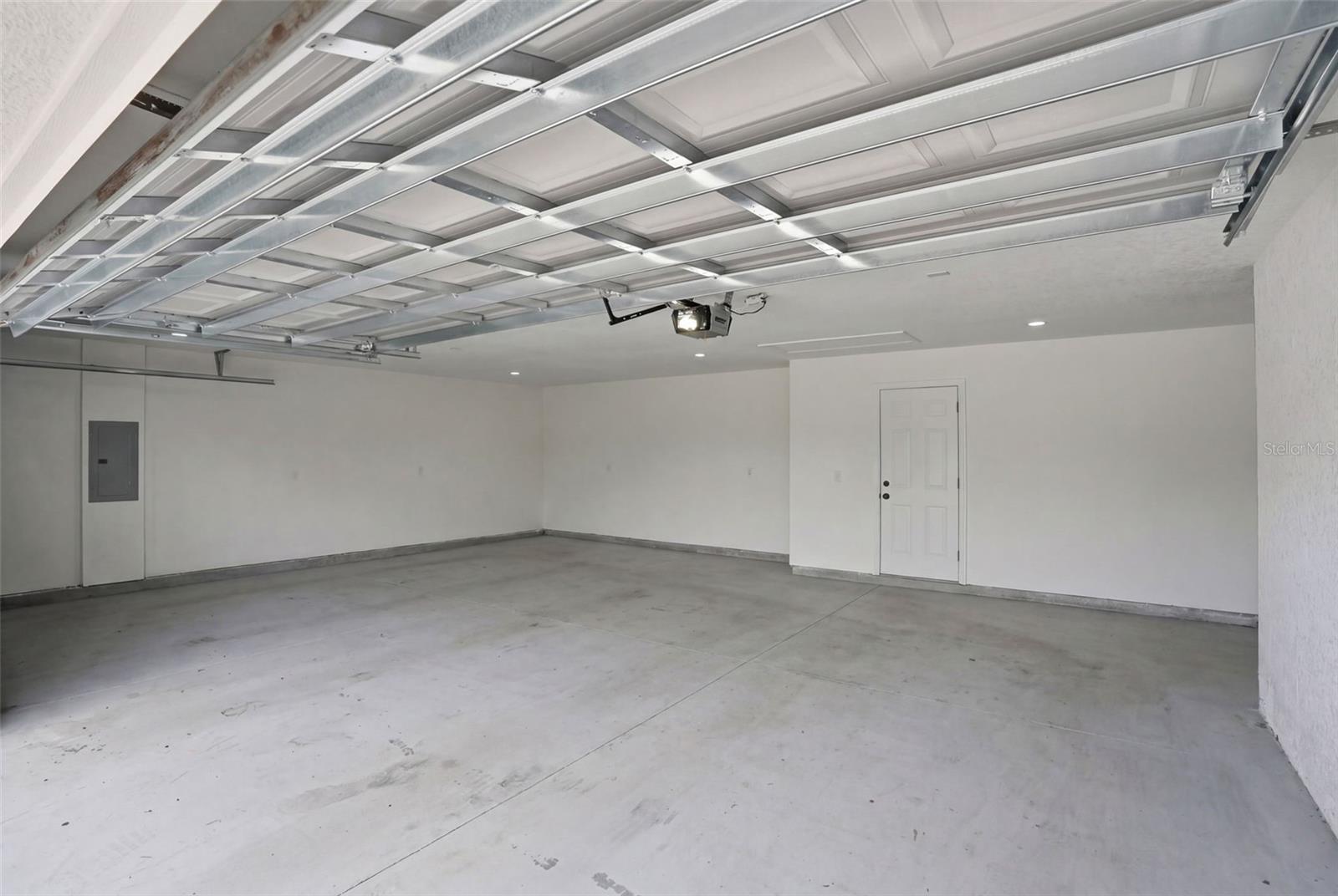 7279 BLACKBIRD AVE, WEEKI WACHEE, FL, 34613