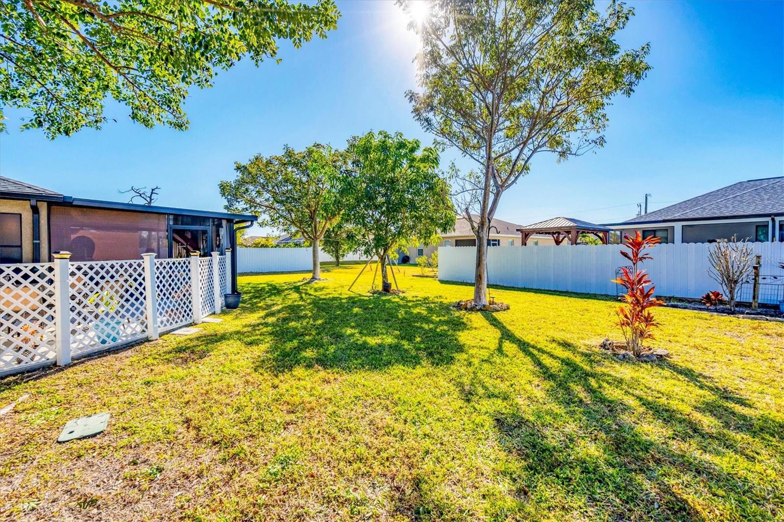 1826 SW TRAFALGAR PKWY, CAPE CORAL, FL, 33991