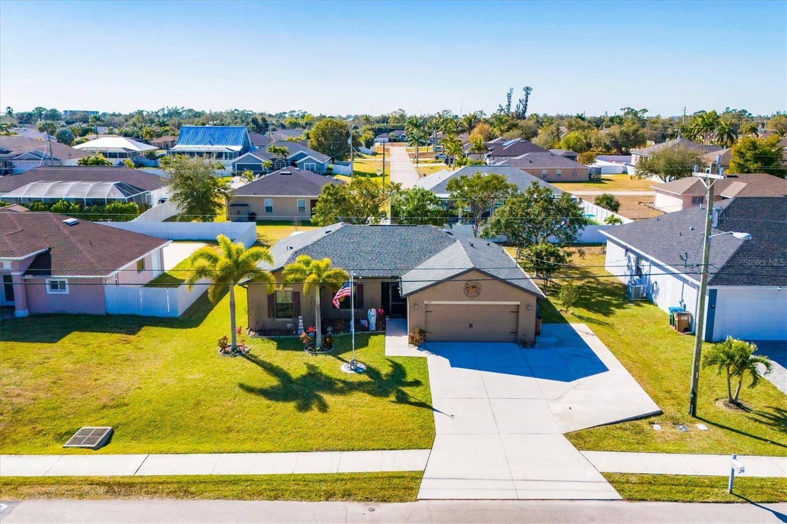 1826 SW TRAFALGAR PKWY, CAPE CORAL, FL, 33991