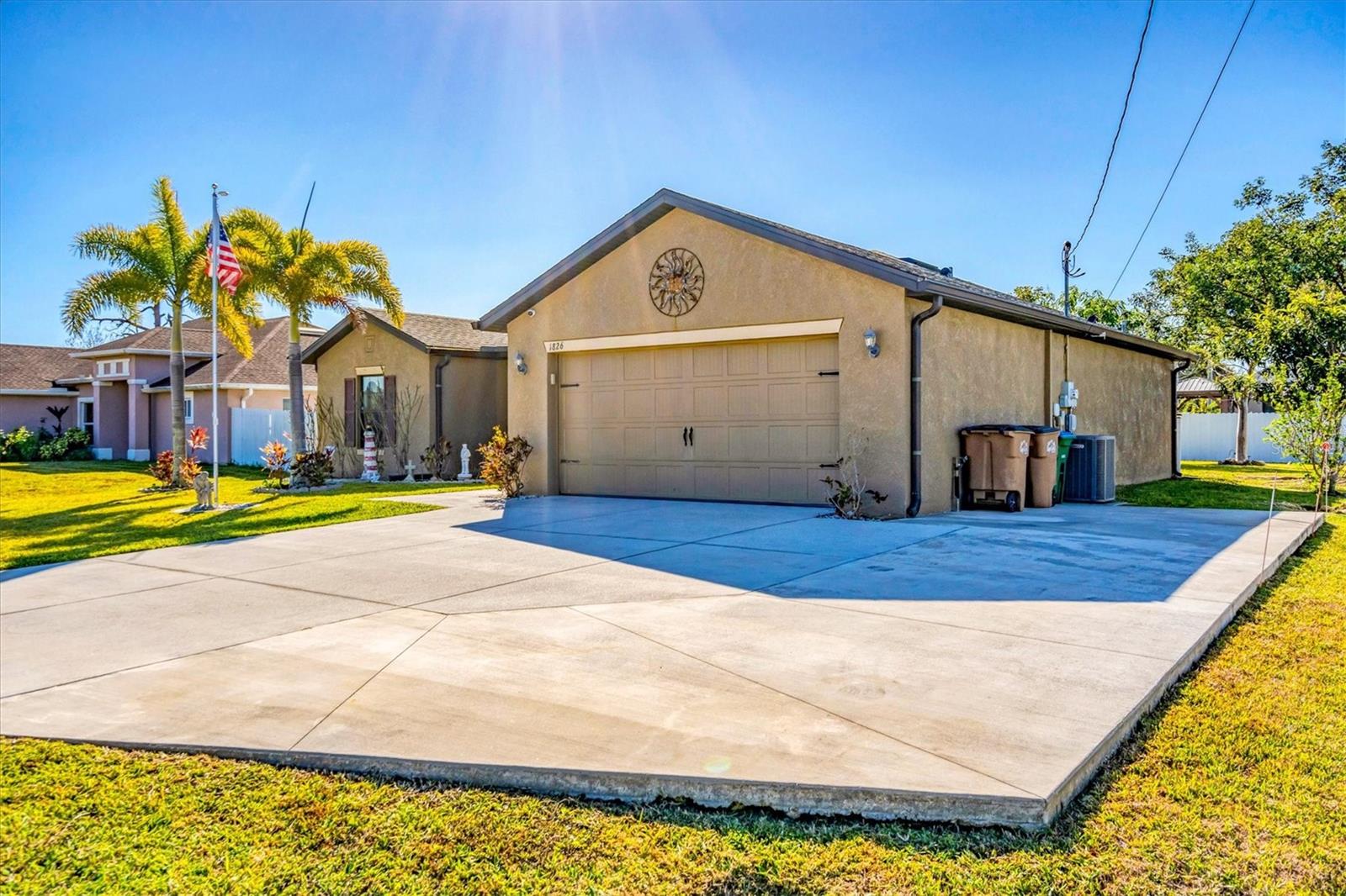 1826 SW TRAFALGAR PKWY, CAPE CORAL, FL, 33991
