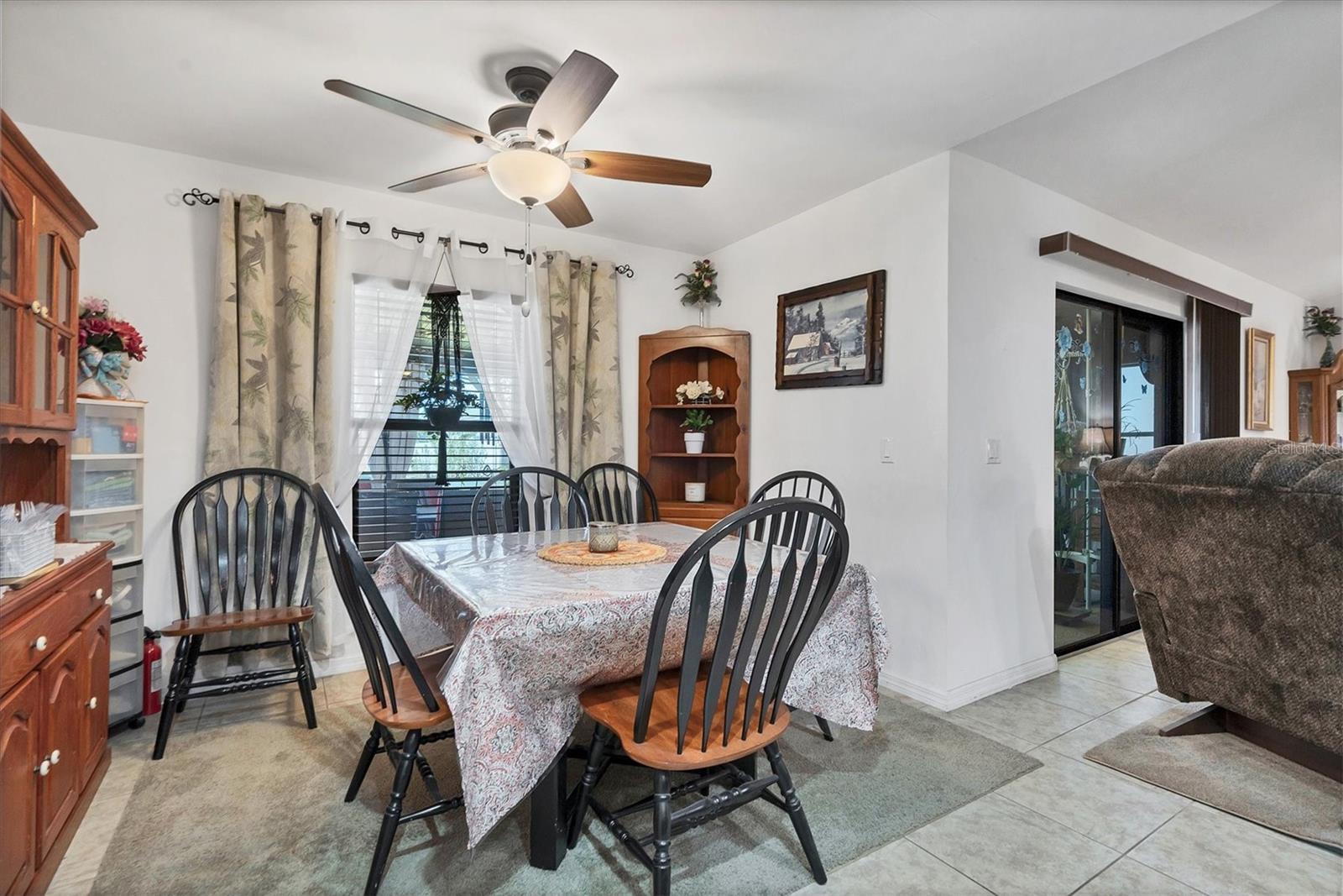1826 SW TRAFALGAR PKWY, CAPE CORAL, FL, 33991