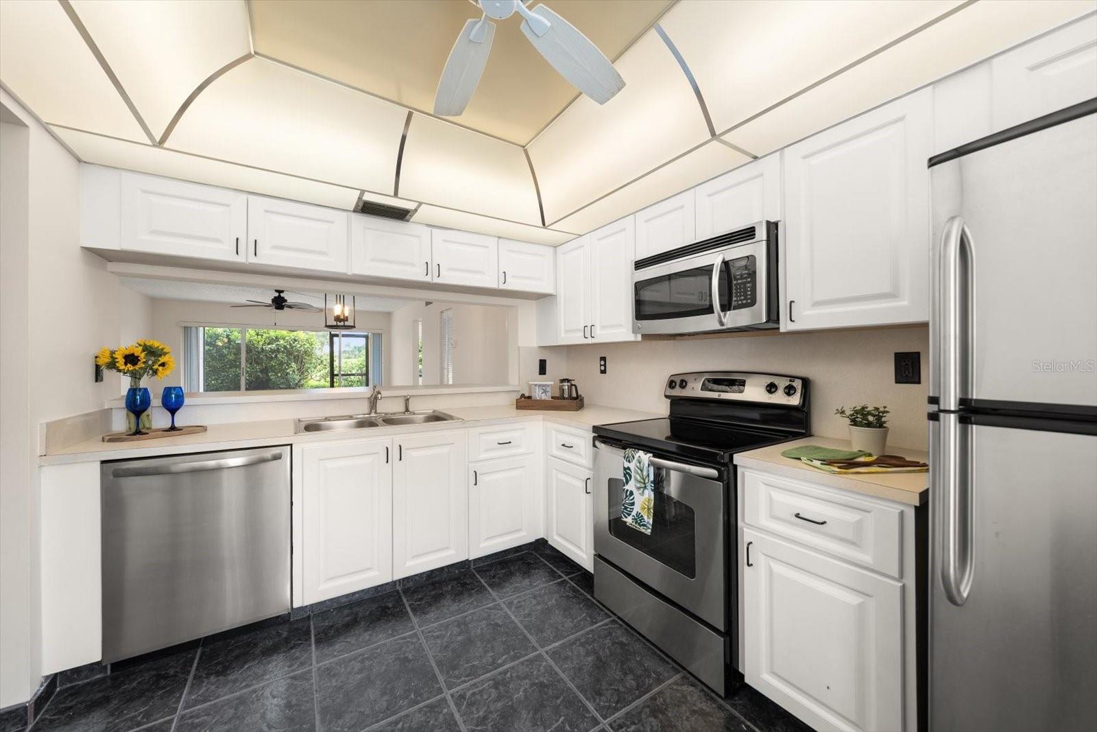 5532 PUERTA DEL SOL BLVD S #138, ST PETERSBURG, FL, 33715