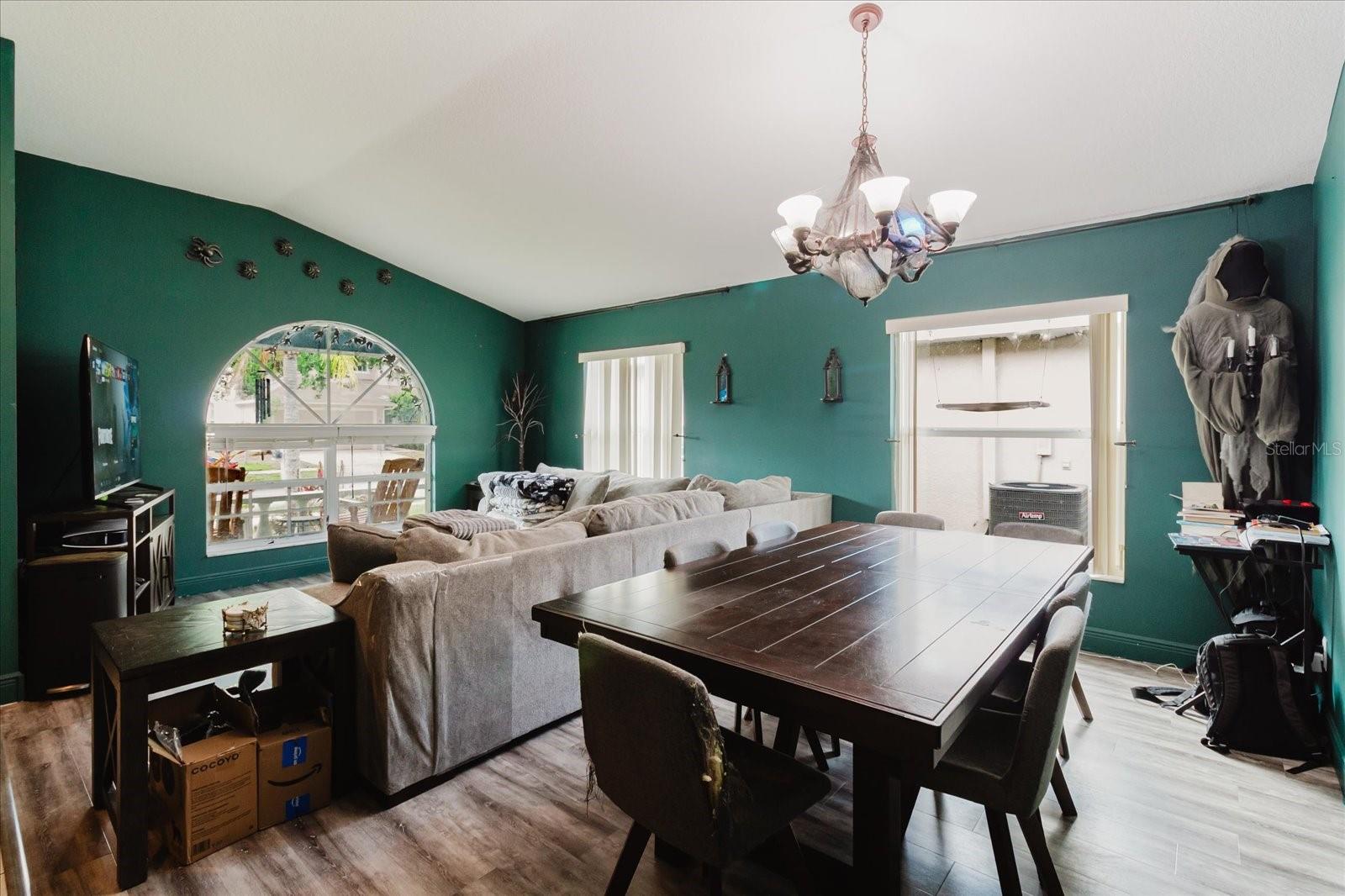 9817 WHITE BARN WAY, RIVERVIEW, FL, 33569
