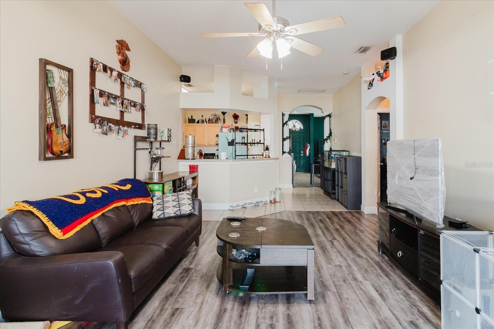 9817 WHITE BARN WAY, RIVERVIEW, FL, 33569