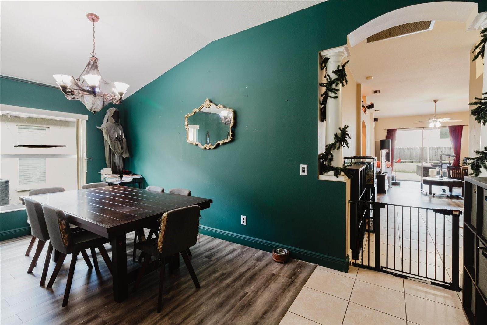 9817 WHITE BARN WAY, RIVERVIEW, FL, 33569