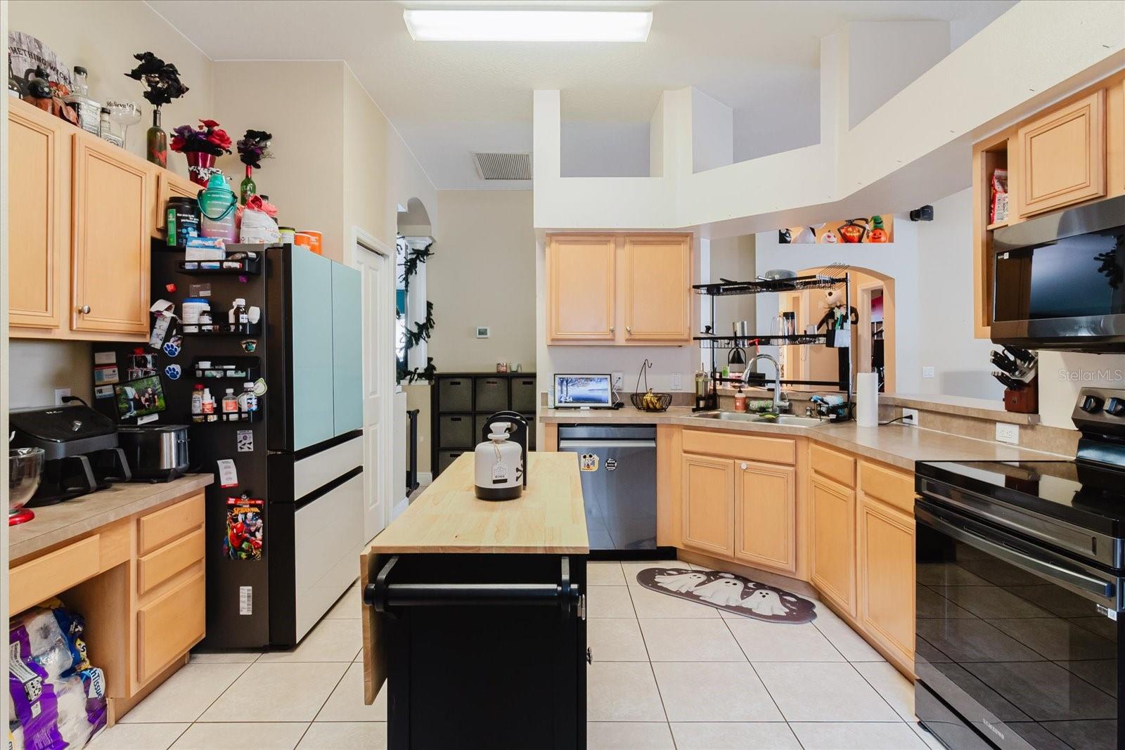 9817 WHITE BARN WAY, RIVERVIEW, FL, 33569
