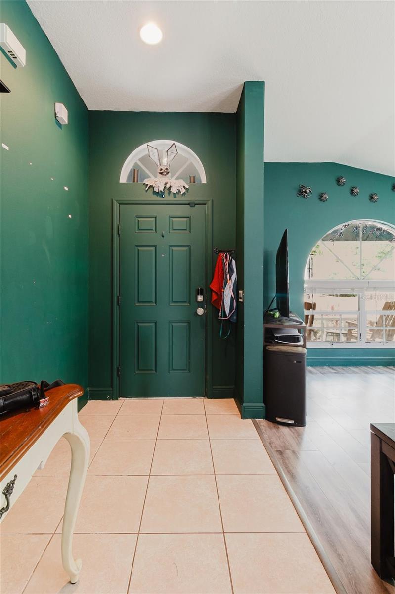 9817 WHITE BARN WAY, RIVERVIEW, FL, 33569