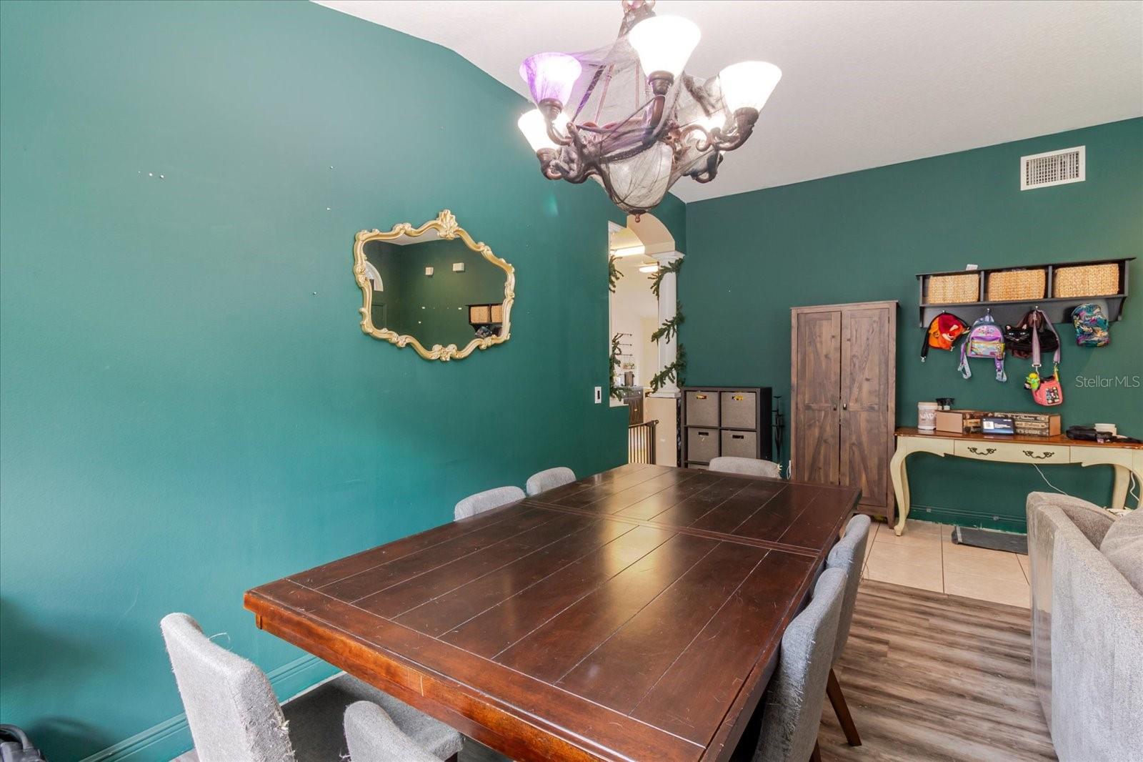 9817 WHITE BARN WAY, RIVERVIEW, FL, 33569