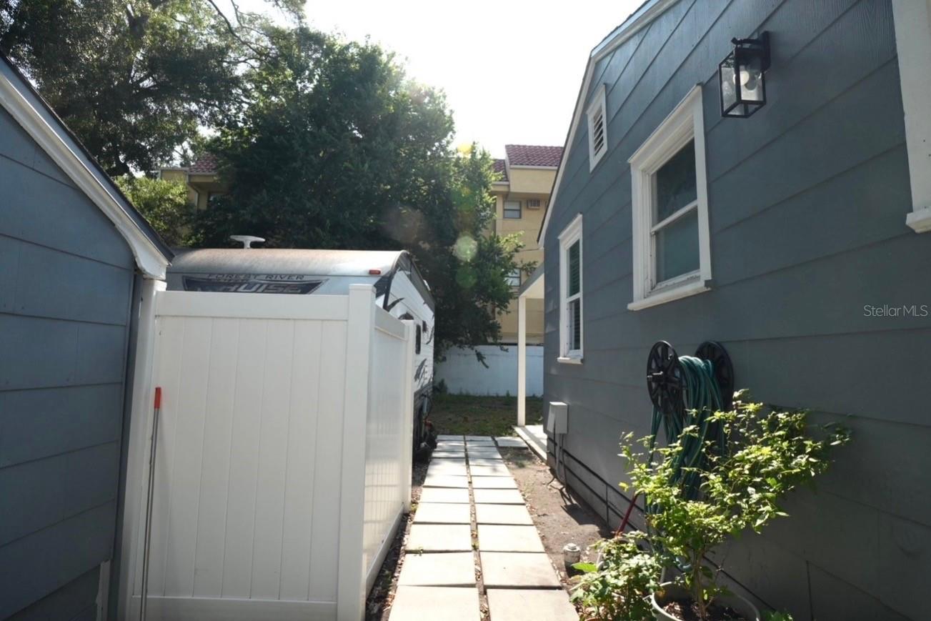 4405 N TAMPANIA AVE, TAMPA, FL, 33614