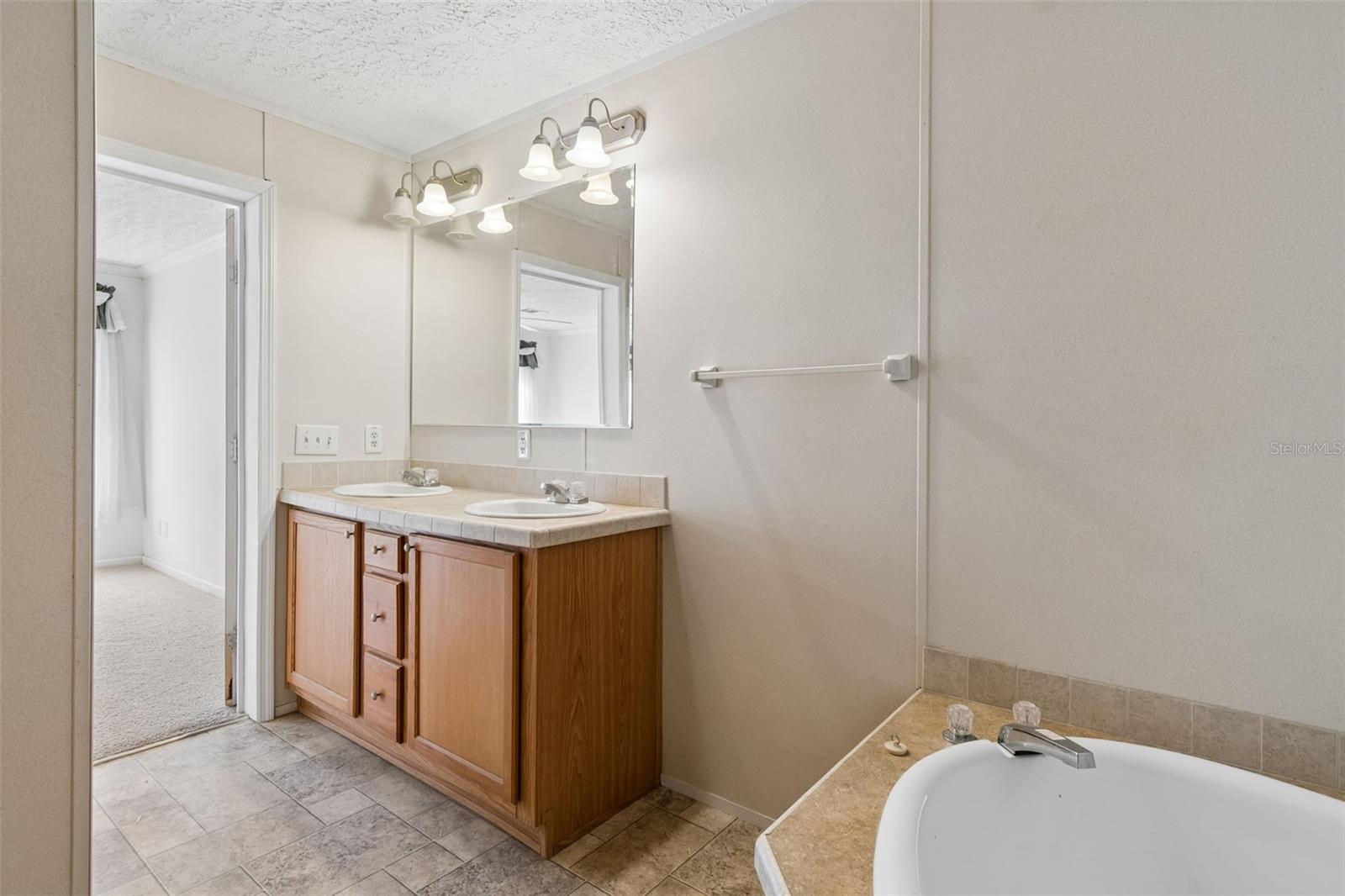 6735 RAVENWOOD ST, WESLEY CHAPEL, FL, 33544