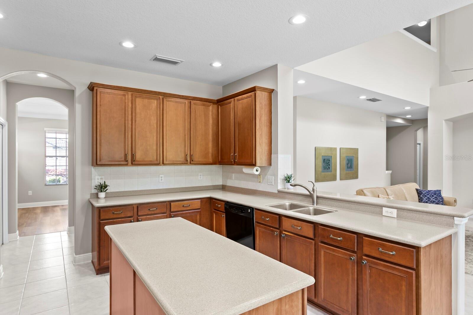 10235 ESTUARY DR, TAMPA, FL, 33647
