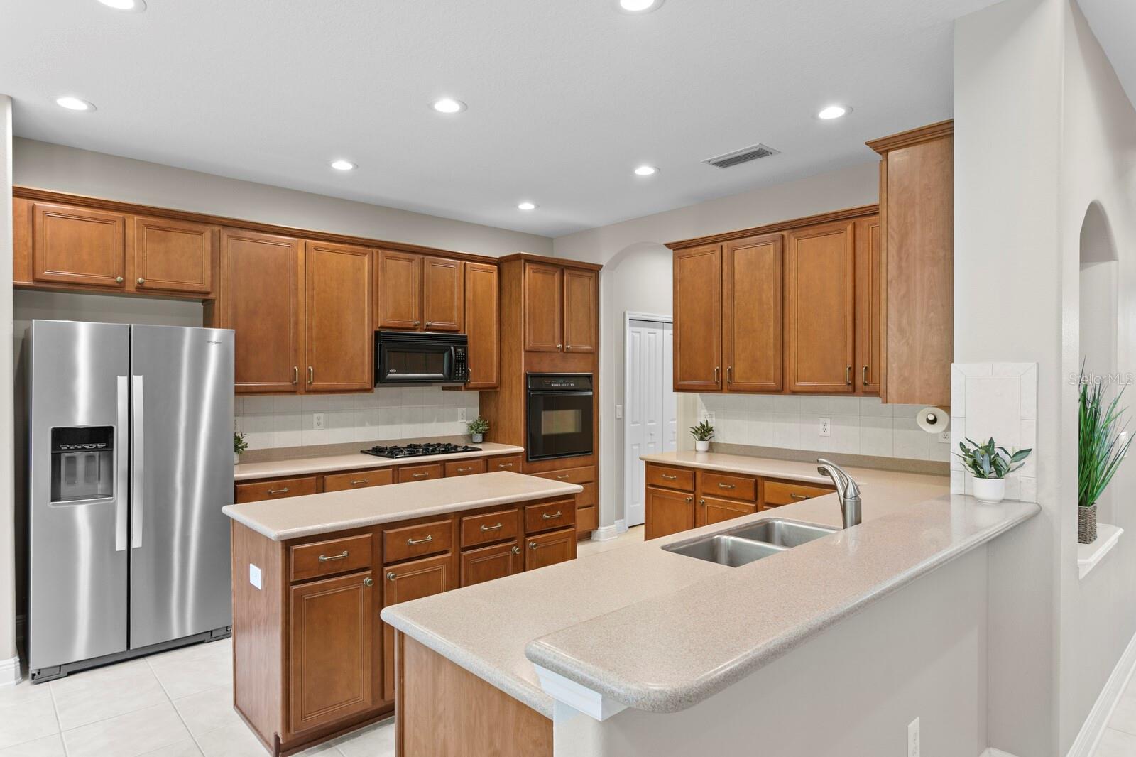 10235 ESTUARY DR, TAMPA, FL, 33647