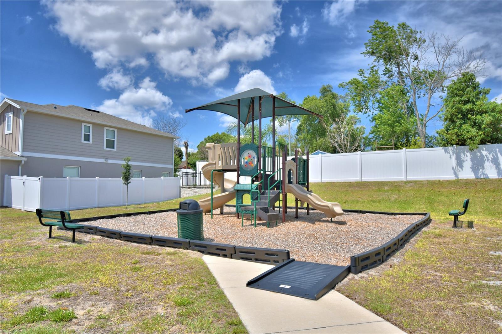 868 BLUE CREEK DR, HAINES CITY, FL, 33844