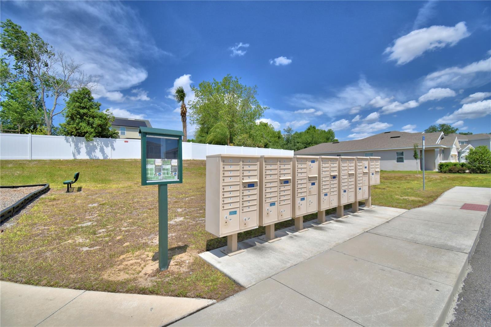 868 BLUE CREEK DR, HAINES CITY, FL, 33844