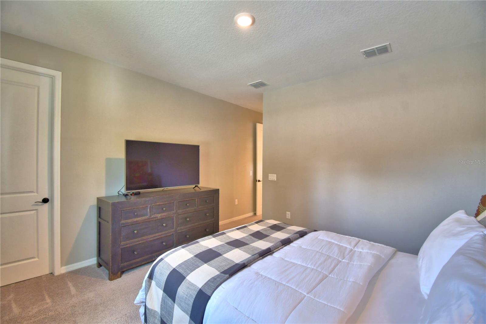 868 BLUE CREEK DR, HAINES CITY, FL, 33844
