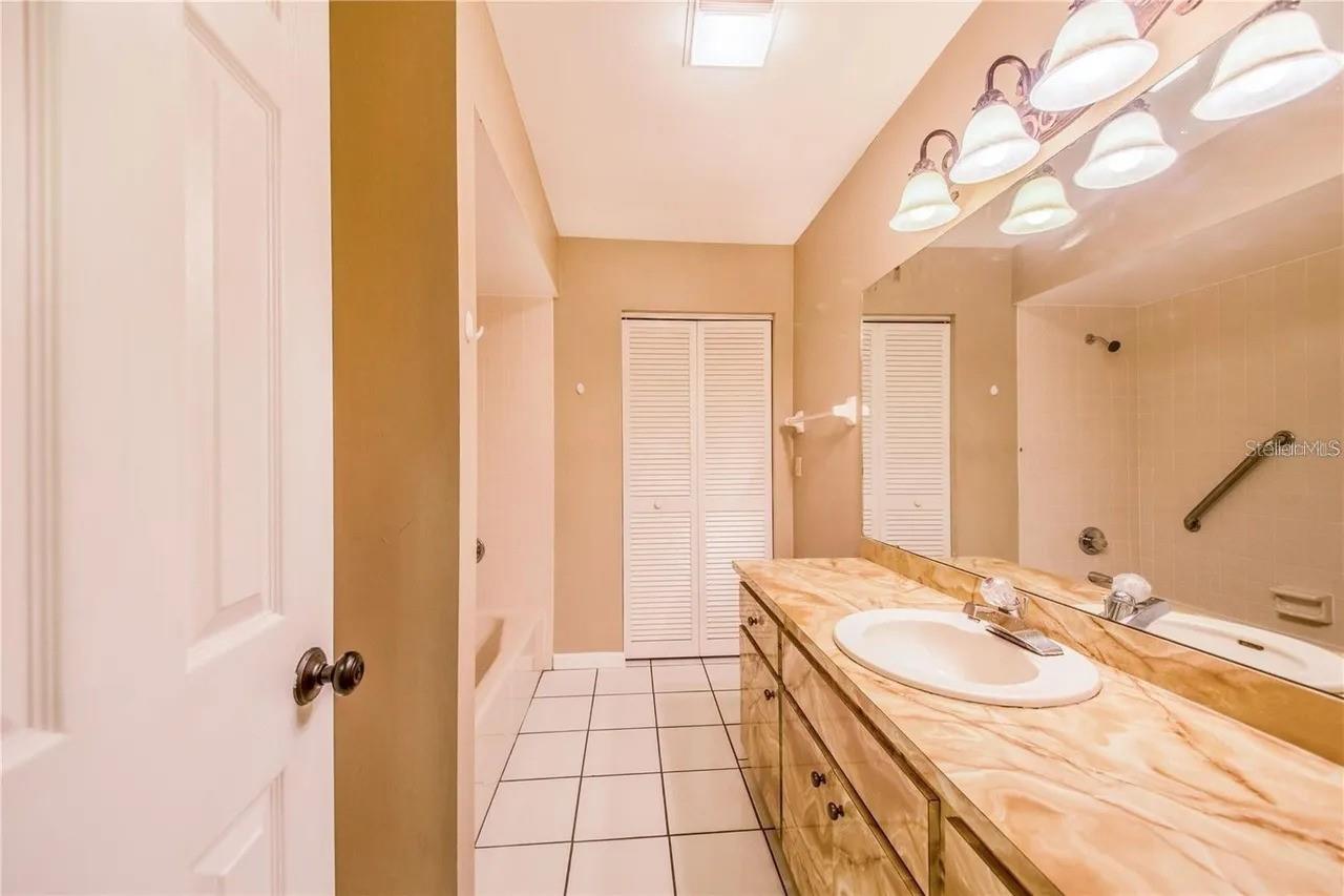 733 MIKASUKI DR, LAKELAND, FL, 33813