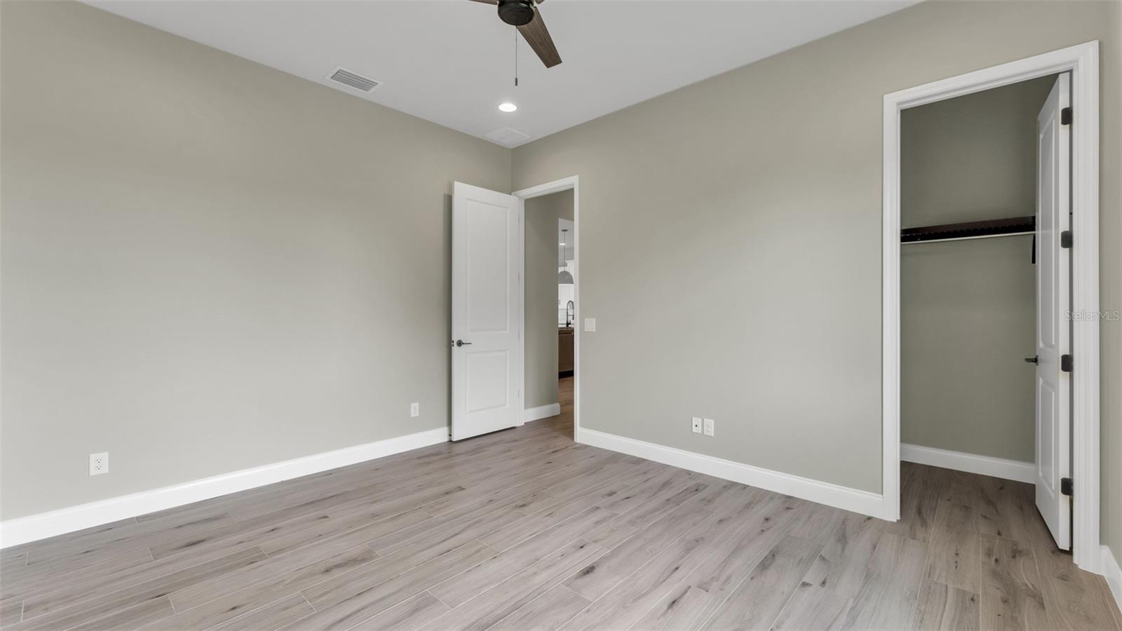 6827 LAKELAND HIGHLANDS RD, LAKELAND, FL, 33813