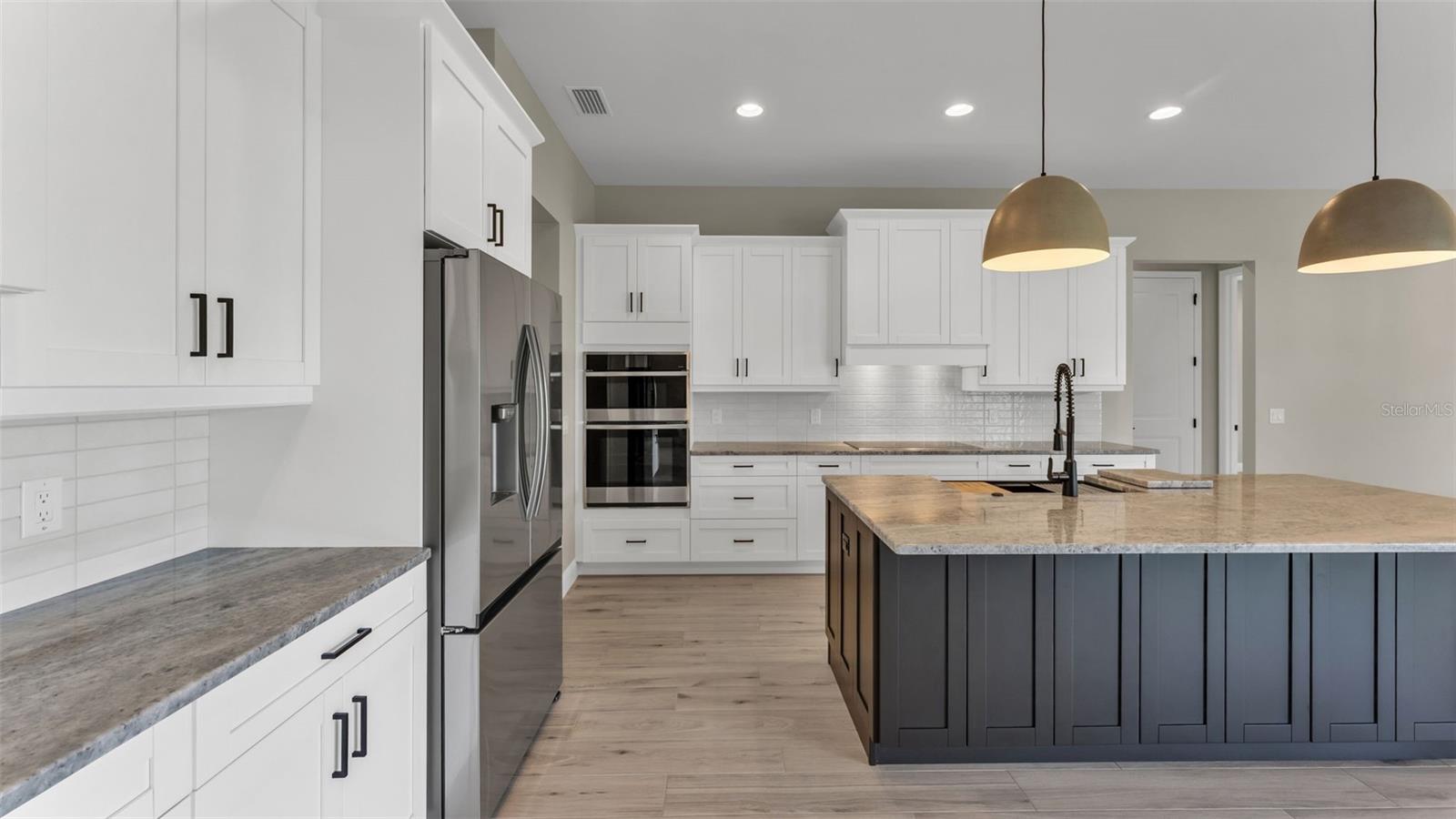 6827 LAKELAND HIGHLANDS RD, LAKELAND, FL, 33813