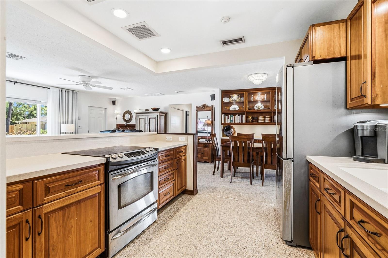 2747 JEFFERSON CIR, SARASOTA, FL, 34239