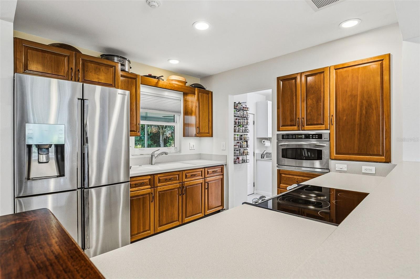 2747 JEFFERSON CIR, SARASOTA, FL, 34239