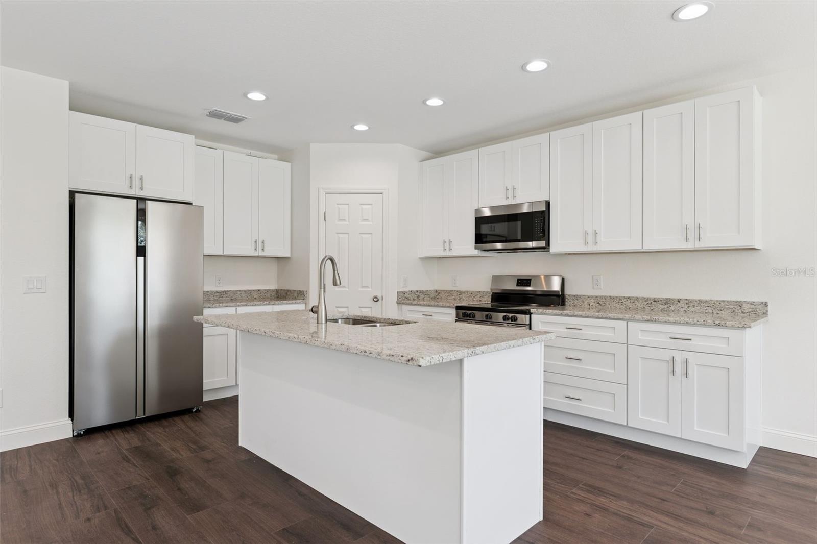 1111/1113 JEWEL AVE, LAKELAND, FL, 33805