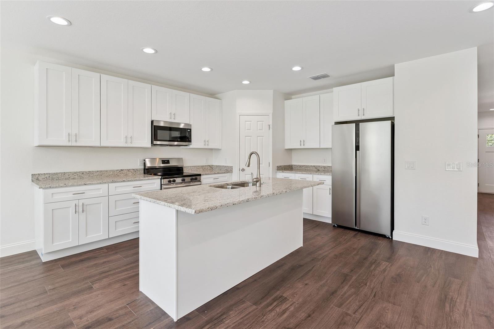 1111/1113 JEWEL AVE, LAKELAND, FL, 33805