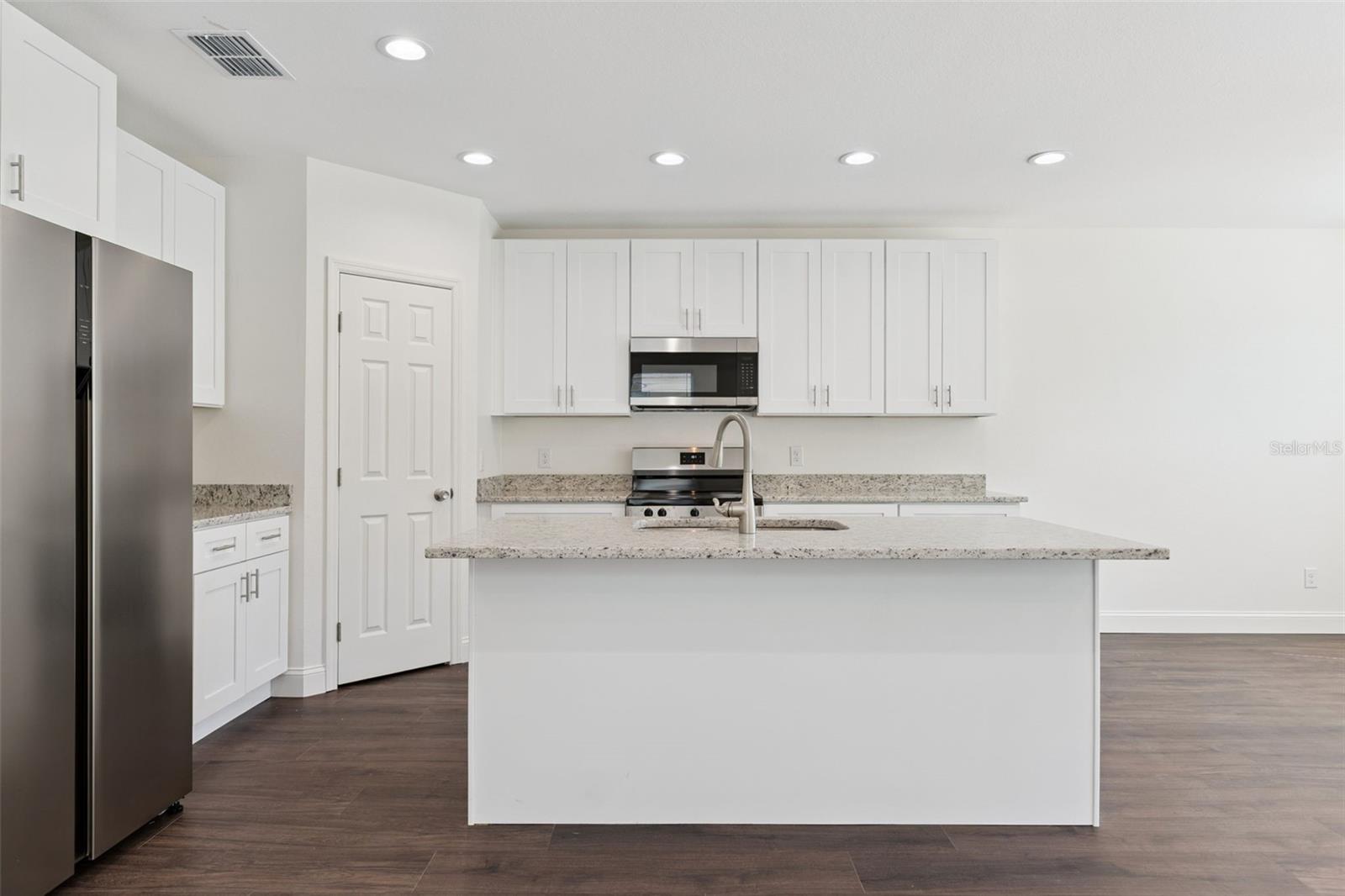 1111/1113 JEWEL AVE, LAKELAND, FL, 33805